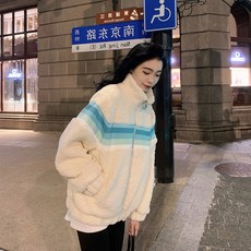 스윗 눈길을 끄는 램스울 융털 상의 여성 홍콩무드 겨울 가을 계절