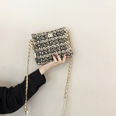 b90dc1758e947ff3b46b56b8e568223558a632c36fe417cdb57081425f34.jpg