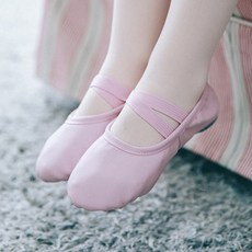 토슈즈실