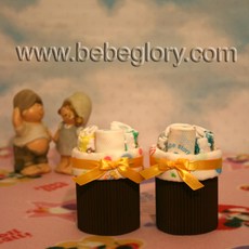 베베글로리 까망이 컵케익2구-양말4켤례+무형광손수건4개