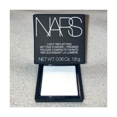 nars 나스 라이트 리플렉팅 프레스드 세팅 파우더 반투명 크리스탈 MI .06oz 1.8g, 1개