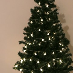 크리스마스 소품 트리 벽장식 겨울감성 방수 LED 앵두알전구, 전구색