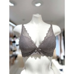 [AK PLAZA] [바바라]barbara 데일리 풀컵 레이스 노와이어 몰드 브라(ABR4411)(BK)