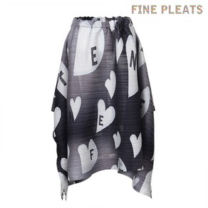 [FINE PLEATS] 피네 플리츠 레터링 스커트 블랙 하트