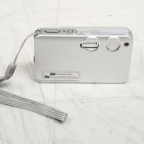 Nikon Coolpix S1 5.1배터리가 장착된 MP 디지털 카메라, 1개