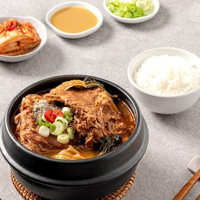 순대보감 우거지 뼈 해장국 900g 밀키트, 1개