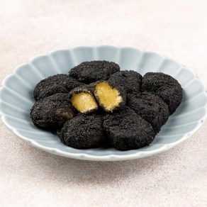 싸리재 국산 흑임자가루 고소한 [ 현미찹쌀 단호박 인절미 200g ] 유기농단호박 말랑한 찰떡, 2개
