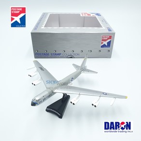 비행기모형 보잉 B-52 스트라토포트리스 폭격기 Boeing B-52 Statofotess 1대300 Daon PS5391-2 스카이월드, 1개