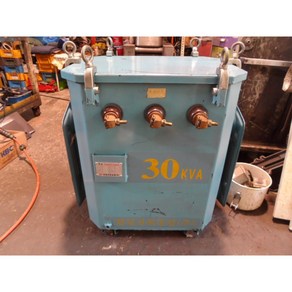 중고 한일 유입식 공업용 다운트랜스 변압기 30KVA 380/220V, 1개