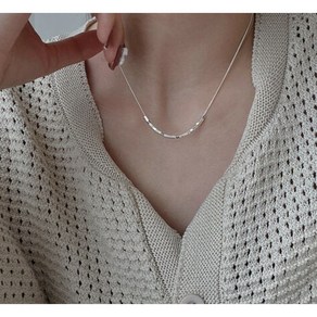 [925 Silve] 델리아 스퀘어 실버 컷팅 목걸이 데일리 우아한 화사한 올드머니 고급스러운 긱시크 선물 웜톤 쿨톤 스트릿 주얼리
