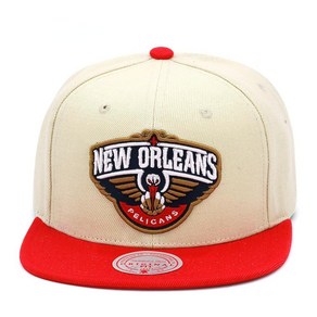 Mitchell & Ness New Oleans Pelicans Coe 베이직 스냅백 모자 조절 가능한 캡 - 크림/레드 크림 레드