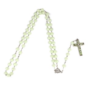 8mm Glow in the Dark Rosary 목걸이 크로스 펜던트를 위한 예수 그리스도 야광 긴 체인 가톨릭 종교 패션 주얼리