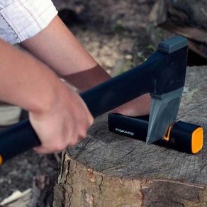 FISKARS 도끼 X17 샤프너포함 장작패기 벌목도끼, 1개