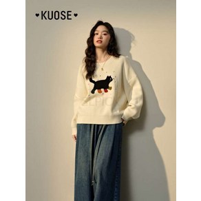 KUOSE 쿠오세 니트 고양이 자수 라운드넥 스웨터 KSH2411009