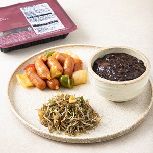 식도감 아이부터 어른까지 반찬 소시지 야채 볶음 150g + 마늘 멸치볶음 70g + 유니 짜장 150g, 1세트