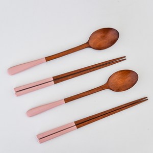 허밍쉐프 장미목 옻칠 컬러 핸들 수저 2벌 세트, 핑크, 숟가락 2p + 젓가락 2p, 1개