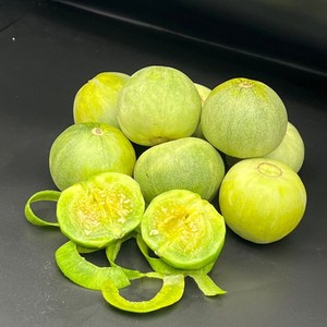 에메랄드참외 맛보기 녹색참외 중과 2kg 8과~12과, 1개, 에메랄드참외 체험 중과 2kg 8과~12과
