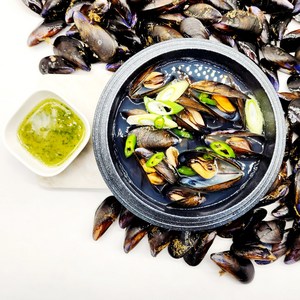 국내산 통영 다듬이 홍합 손질 홍합 지리탕소스 포함, 2kg(90미내외) 소스1개, 1개