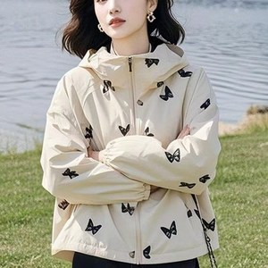 WEIHAN 여성 후드 집업자켓 데일리 바람막이 점퍼 나비 프린트 봄재킷 루즈핏