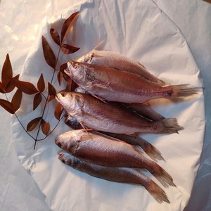 반찬용 손질되어 먹기 편한 반건조생선 민어조기 뾰족조기 쪼삐조기 영상가이석태 조기 반건조 손질생선 말린생선, 30cm 4마리, 1개