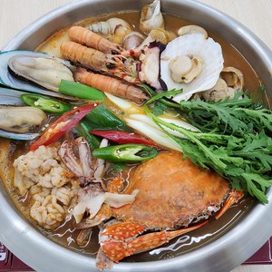 [주은씨푸드]얼큰하고 간편한 해물탕 1kg(소스포함 육수포함), 1개, 1kg