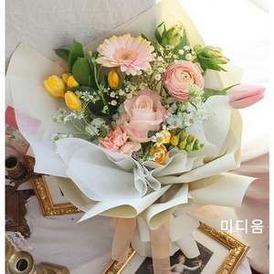 좋아하는 컬러로 선택하는 생화꽃다발 졸업식 12시 이전주문 당일발송 기념일 여자친구 꽃선물 졸업 입학 크리스마스, 풍성하게, 쇼핑백추가
