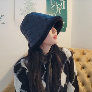 느와드코코 양면 H 밍크 패딩 끈 보닛 방한 따뜻한 겨울 모자