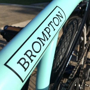 브롬톤 로고 스티커 BROMPTON 자전거 브롬낫 스티커, 크롬실버, 1개
