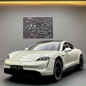 1:32 Porsche Taycan 전기 자동차 풀백 사운드 및 라이트 다이캐스트 자동차 장식품 포르쉐, 32063A 빨간색 상자 72, 1개