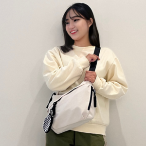 잇쏘유 2단 분리 수납 가능 휘뚜루마뚜루 키링 크로스백