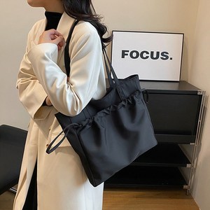 비즈엘 나이론 셔링 숄더백 대형 토트백