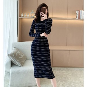 더퀸1987 여성 긴팔 줄무늬 슬림핏 롱 원피스 8101