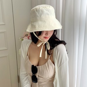 [벨아델라즈 공식] 벙거지모자 와이드 버킷햇 턱끈 여름 모자