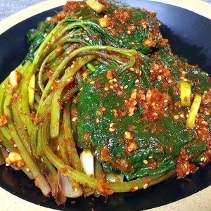 [국산]머위김치/남해 햇머위로 만들었어요, 500g, 1세트