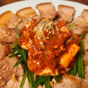 국내 경남 통영 햇 생굴 무침 600g (300g x 2ea), 1개, 600g(300g+2)