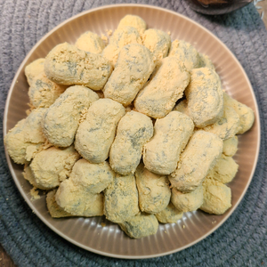 [마마네] 효담원 옛날 쑥 인절미 국내산쌀 굳지 않는 떡 아침식사 선물용, 18g, 50개