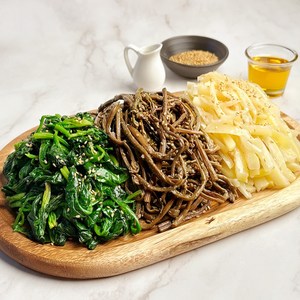 [당일조리] 30년 전통 엄마손맛 삼색나물 (시금치+도라지+고사리), 1세트, 600g