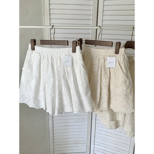 (3color/55-77) 에스닉 펀칭 반바지 코튼레이스 훌팬츠 밴딩 자수팬츠 아일렛바지