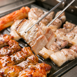 1인가구 혼자서도 집에서 냄새 기름튐 없이 간편하게 맛보는 국내산 한돈 삼겹살 구이 500g 고기한상, 1개