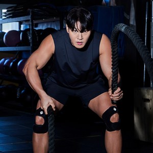 [셀버린 무릎보호대] 등산 크로스핏 헬스 배드민턴 스쿼시 러닝 마라톤 무릎연골보호대, 블랙, 1개