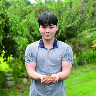 살아있는 국내산 청년밀웜 수퍼밀웜, 일반밀웜, 중 100+100(안전포장), 1개