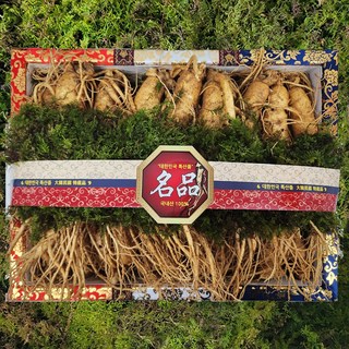 금산 수삼 선물 세트 (한지 11호) 원수삼 특대 2.25kg (21~24뿌리) 금산인삼가격 금산 수삼 선물 세트 (한지 11호) 원수삼 특대 2.25kg (21~24뿌리) 금산인삼가격