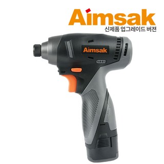 기타아임삭 충전 임팩 드라이버 사용 모습