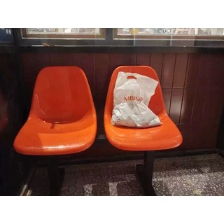 버스정류장 의자 플라스틱 대기용 웨이팅 야구장 벤치 야외벤치, 2인용 플라스틱 오렌지레드