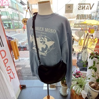 라퍼지스토어 버핑레더 문 슬링백_미니 블랙