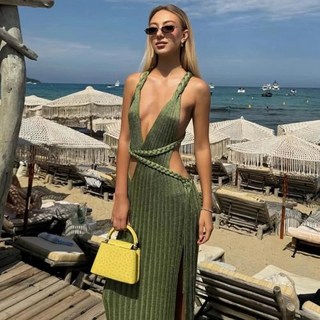 여름원피스 시원한쉬폰 플라워롱핏 여성스러운한 니트 백리스 롱 드레스 여성 녹색 늑골이있는 중공 v 넥 하이 슬릿 2025 여름 레이디 비치 파티 가운