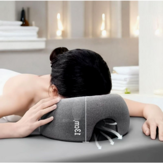 2. 엎드려 자는 편..