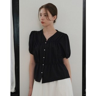 미니멈 에브리데이 진주 버튼 셔링 반팔 블라우스