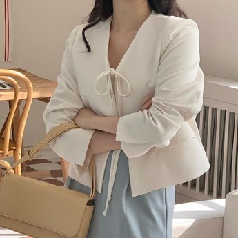 노카라 재킷 선택 가이드: 스타일과 실용성을 모두 잡는 7가지 스타일 분석 5 노카라자켓-추천-상품