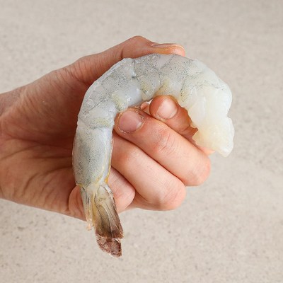 [정품] 진~짜 큰 특대 흰다리 새우 살 냉동 450g (21~25마리) 깐 새우살 칵테일새우